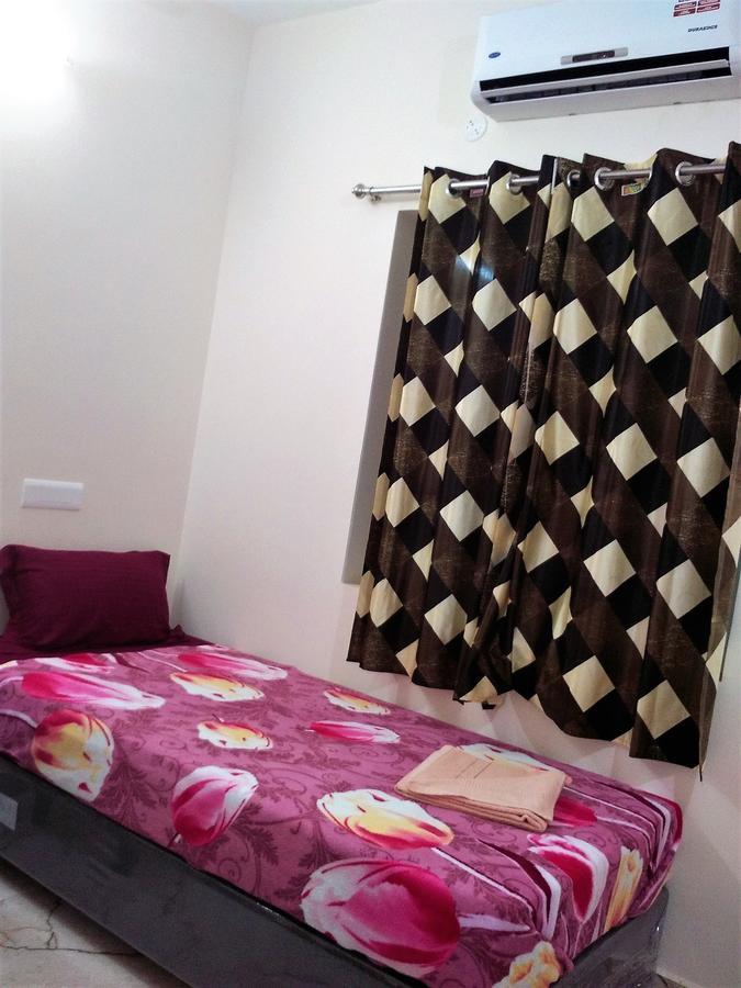 Krish Rooms And Stay Csennai Kültér fotó